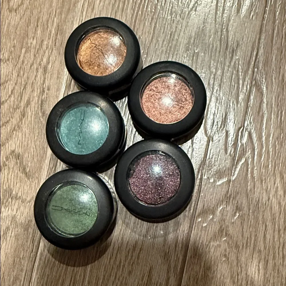 🎉Last deal 🎉Mac eyeshadow